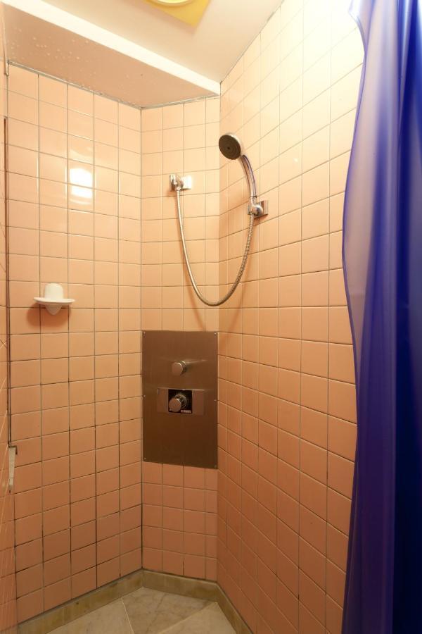 Kimi Ryokan Tokió Szoba fotó